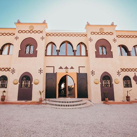 Traditional Riad Merzouga Dunes Exteriör bild