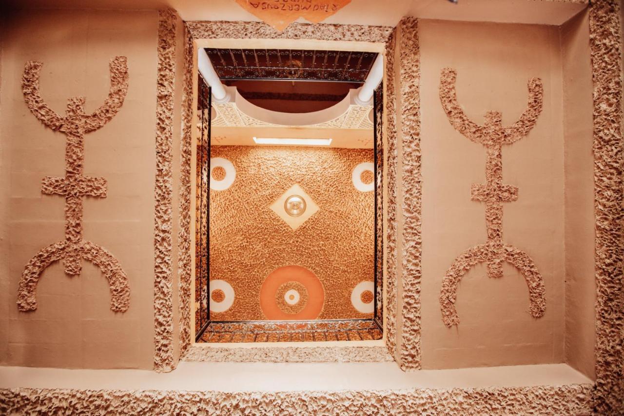 Traditional Riad Merzouga Dunes Exteriör bild