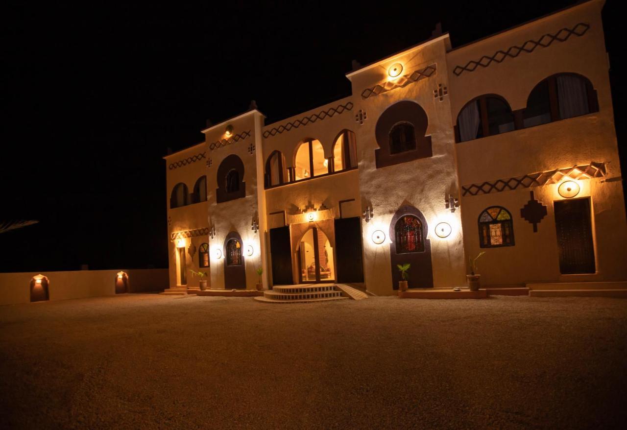 Traditional Riad Merzouga Dunes Exteriör bild